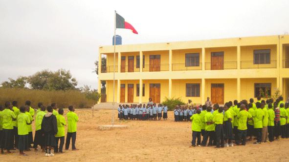Los jugadores del CNG apoyarán la construcción de un colegio en África