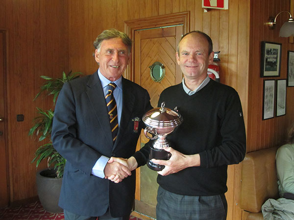 Stephen East, campeón en el Internacional de España Individual Senior