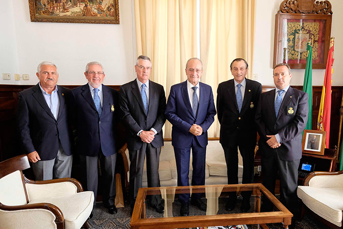 El Alcalde de Málaga recibe a la Real Federación Andaluza de Golf