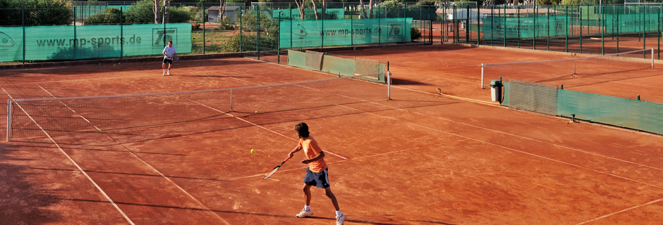 Nuevo Club de tenis y padel en Sancti Petri