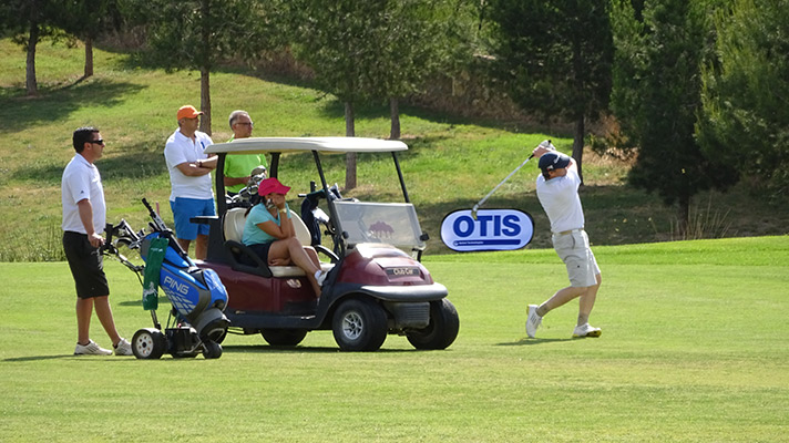 Gran éxito del IX Torneo de Golf Otis Levante