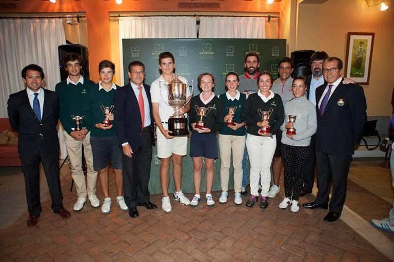 Alonso y Escobar, vencedores del Gran Premio Copa Maestranza en el Real Club de Golf de Sevilla