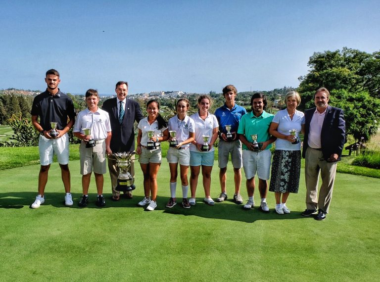 Mercedes Vega y Alejandro Chacón se hacen con el triunfo en el Trofeo José Banús en el R.C. de Golf Las Brisas