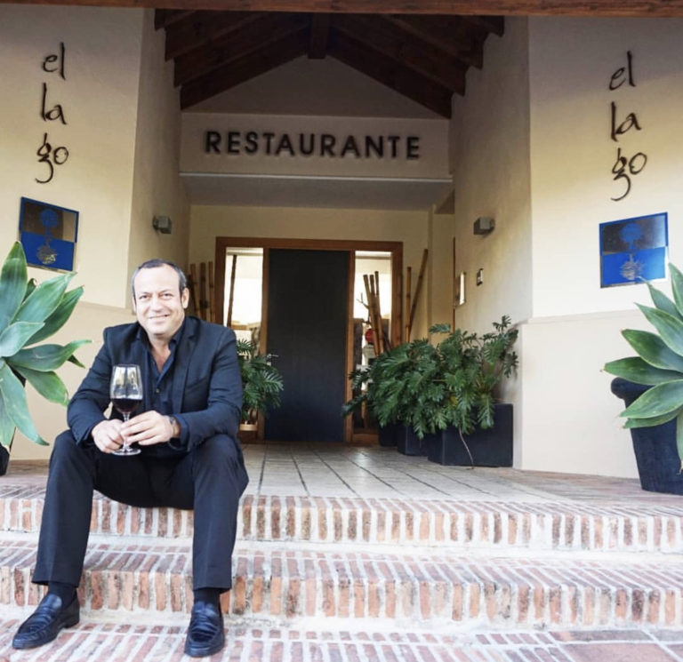 Paco García es el director, ideólogo e impulsor de El Lago Restaurante - Golf Circus