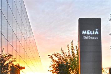 Melia Hotels Intenational obsequiará a los sanitarios que luchan en la pandemia con 10.000 estancias