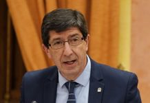 Juan Marín: «El Gobierno debería escucharnos más, porque la experiencia y la competencia en turismo reside en las comunidades y es aquí donde tenemos la visión más cercana y acertada de la situación»