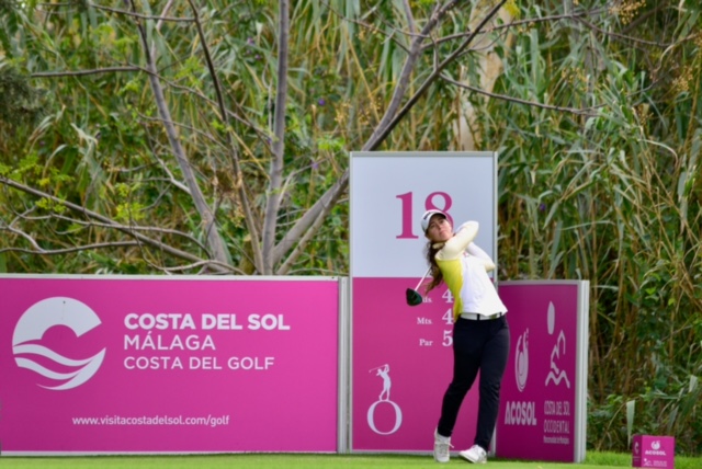 Nuria Iturrioz, contundente en el Andalucía Costa del Sol Open de España