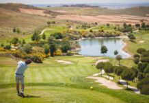 El Golf es el deporte de moda en Madrid Hoyo 15 del Club de Golf Retamares, uno de los campos de la Asociación de Campos de Golf de Madrid