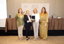 Marbella recibe el premio Diamante de la Excelencia Premio Diamante Marbella