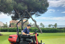 El viaje de una segadora Toro de Wisconsin a Sitges