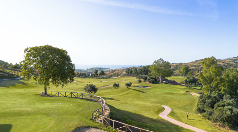 La Cala Short Course