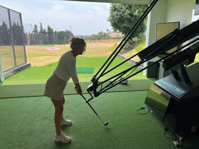 The Range RoboGolf Gill