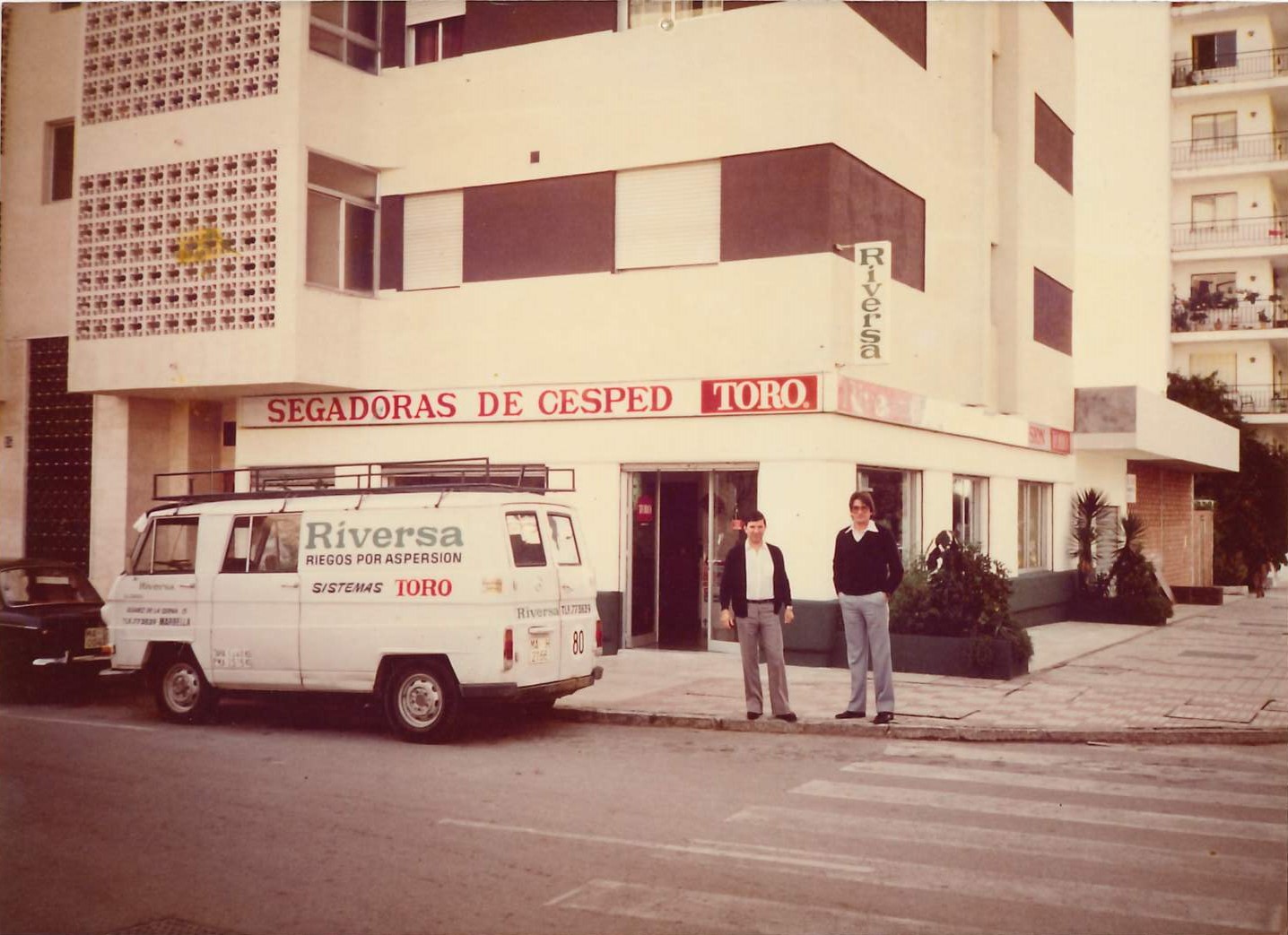 Origen Riversa tienda