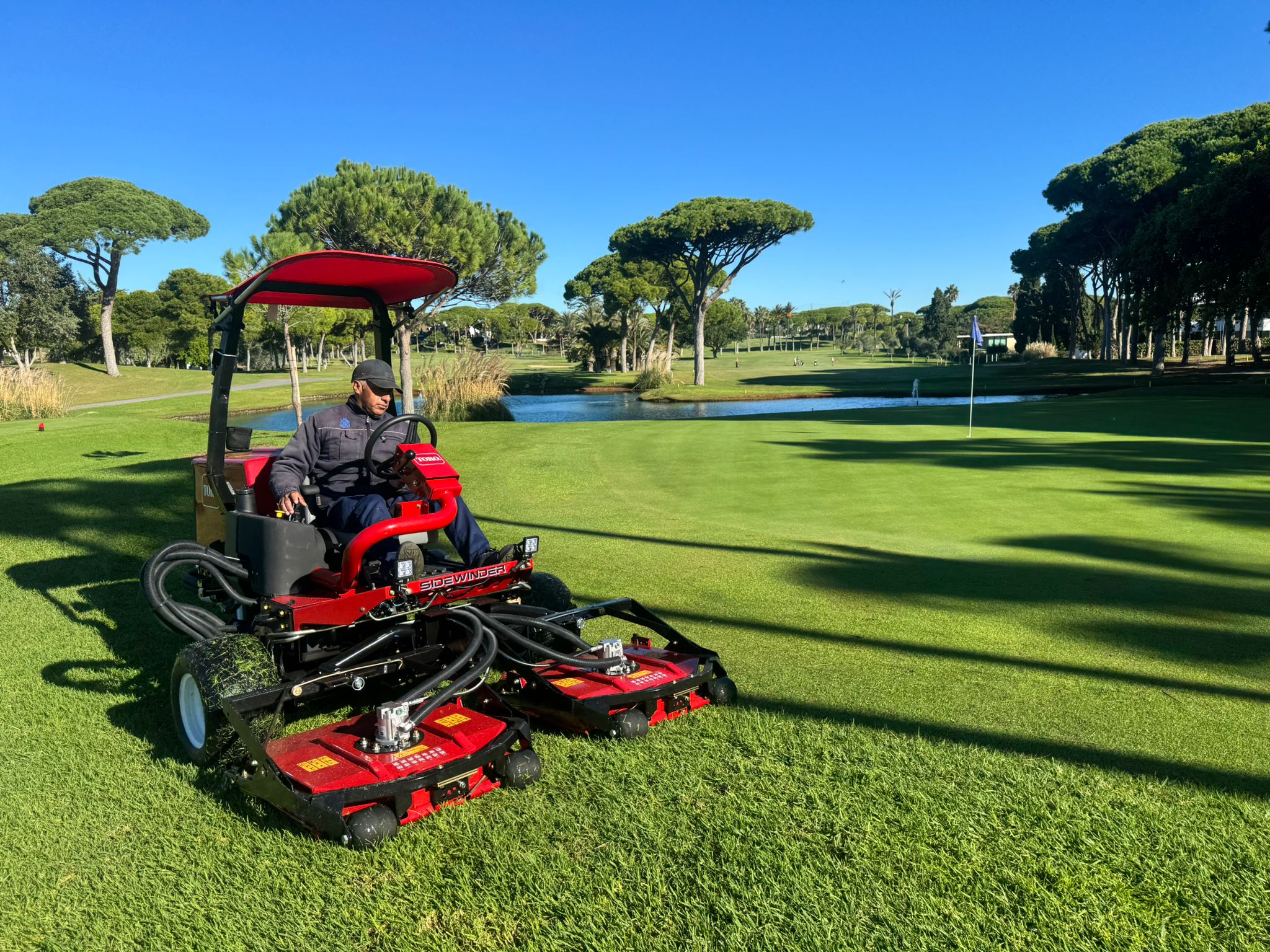 Vista hermosa Groundsmaster Riversa