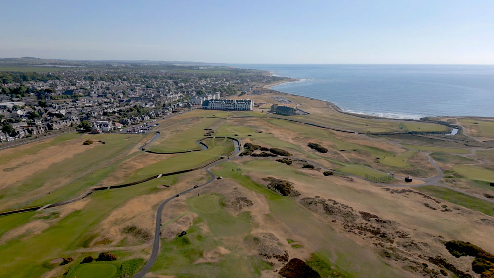 CAMPO Y PUEBLO CARNOUSTIE